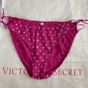 NWT Victoria’s Secret PINK Panty Size Large